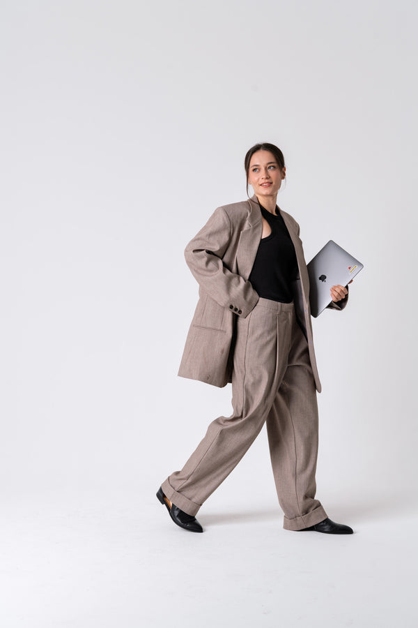 Suit S810