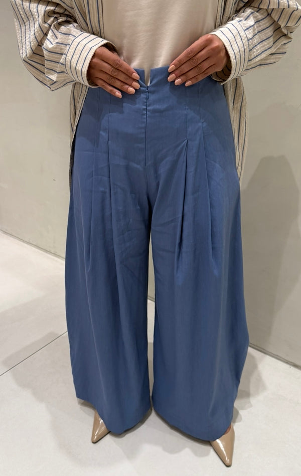 Trousers T677