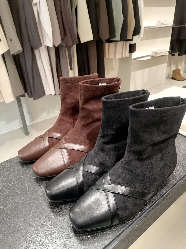 Boots B471