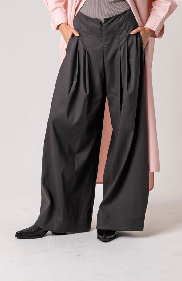 Trousers T677