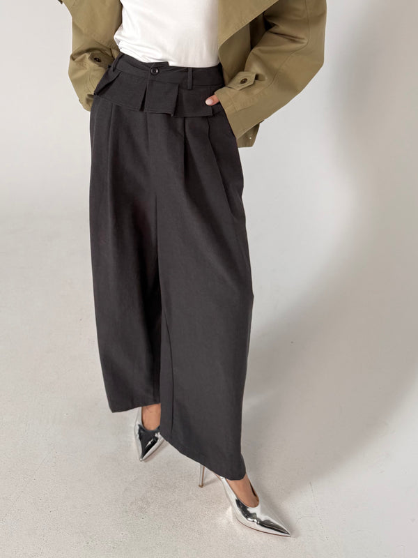Trousers T552